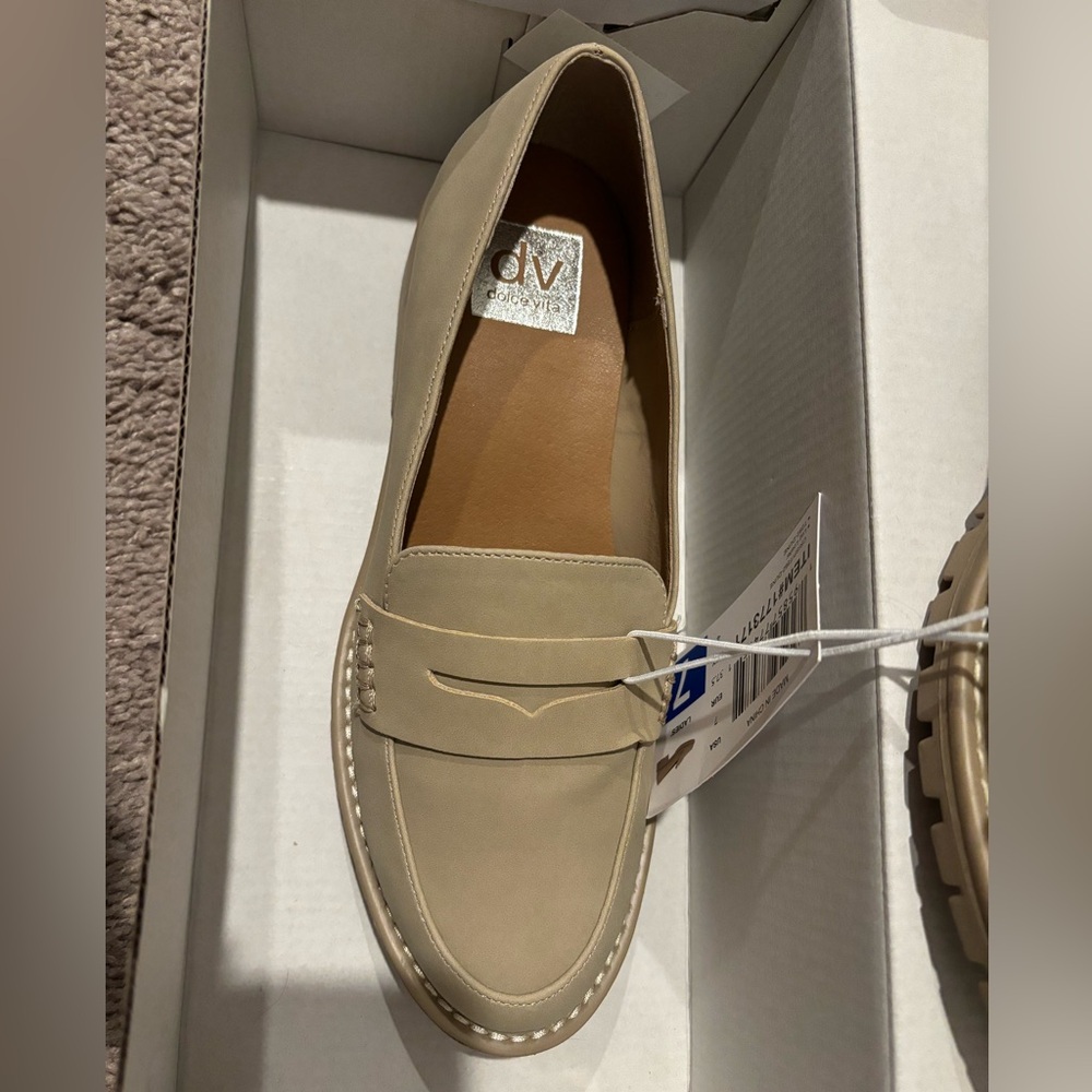 Dolce Vita Laofer size 7